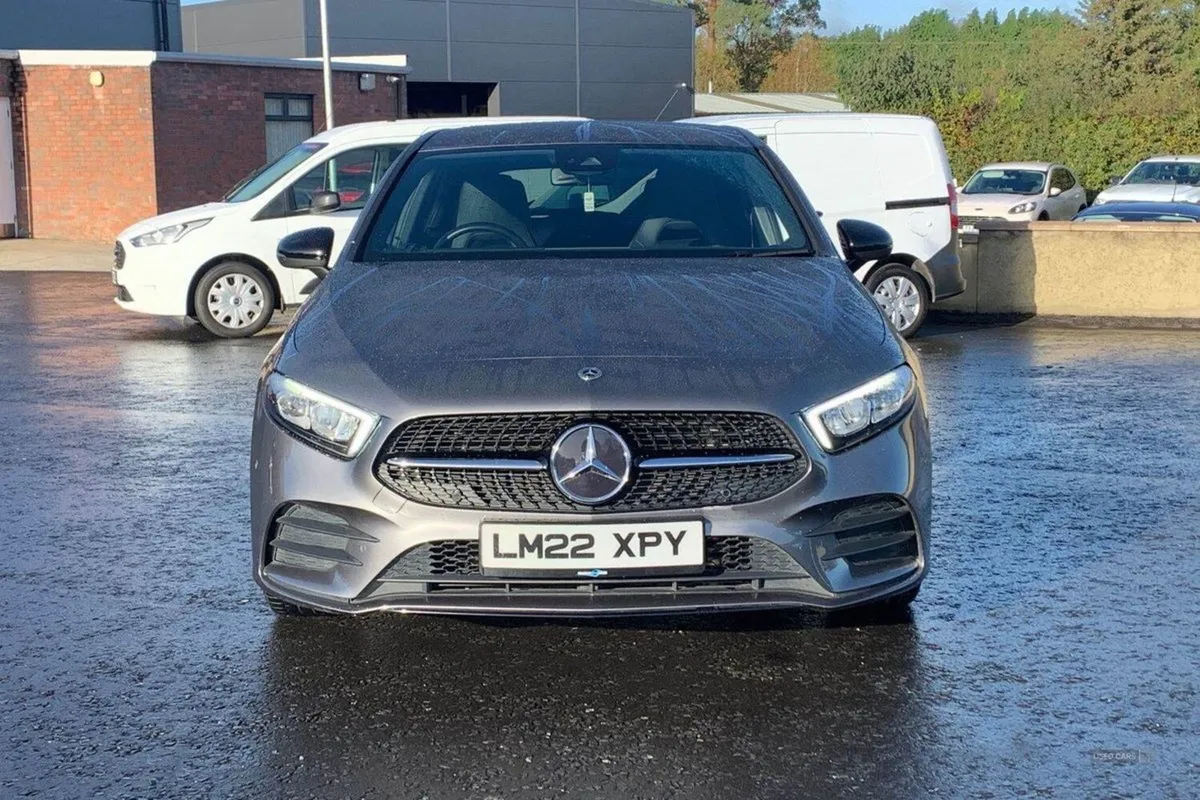 Mercedes-Benz A-Class 1.3 A180 AMG Line Edition ( - Image 4