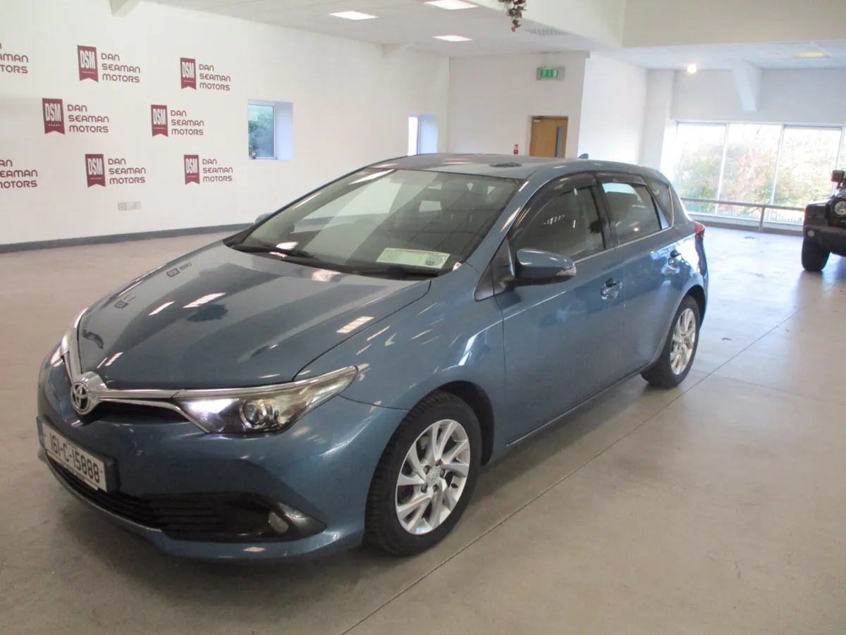 Toyota Auris 1.4 DSL LUNA  2016 - Image 4