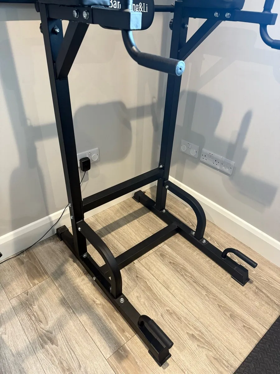 Pull up stand - Image 3