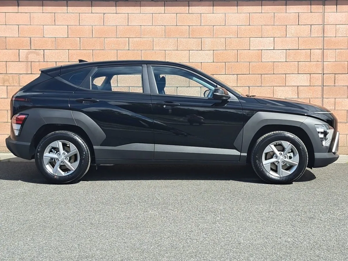 Hyundai Kona Hybrid Signature Model 140 Bhp Order - Image 3