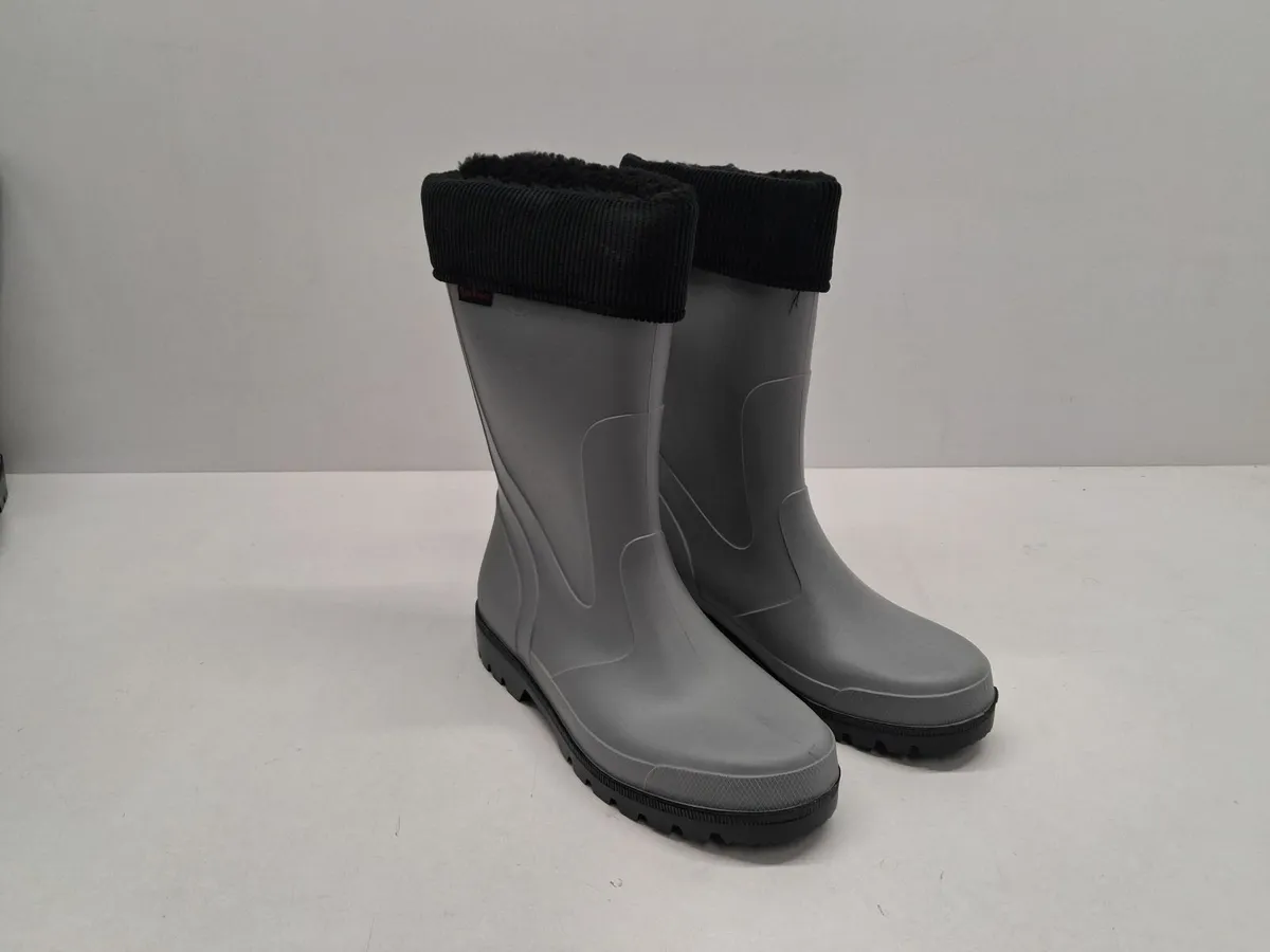 Online Auction Of 6X Wellington Boot & More! - Image 3