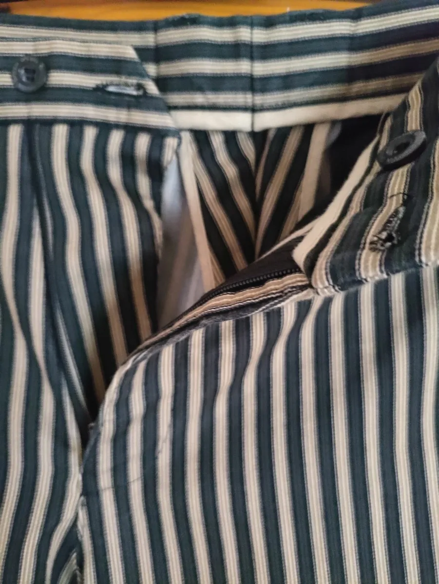 Galvin Green Pinstripe trousers 35/31 Blk/Gold - Image 3