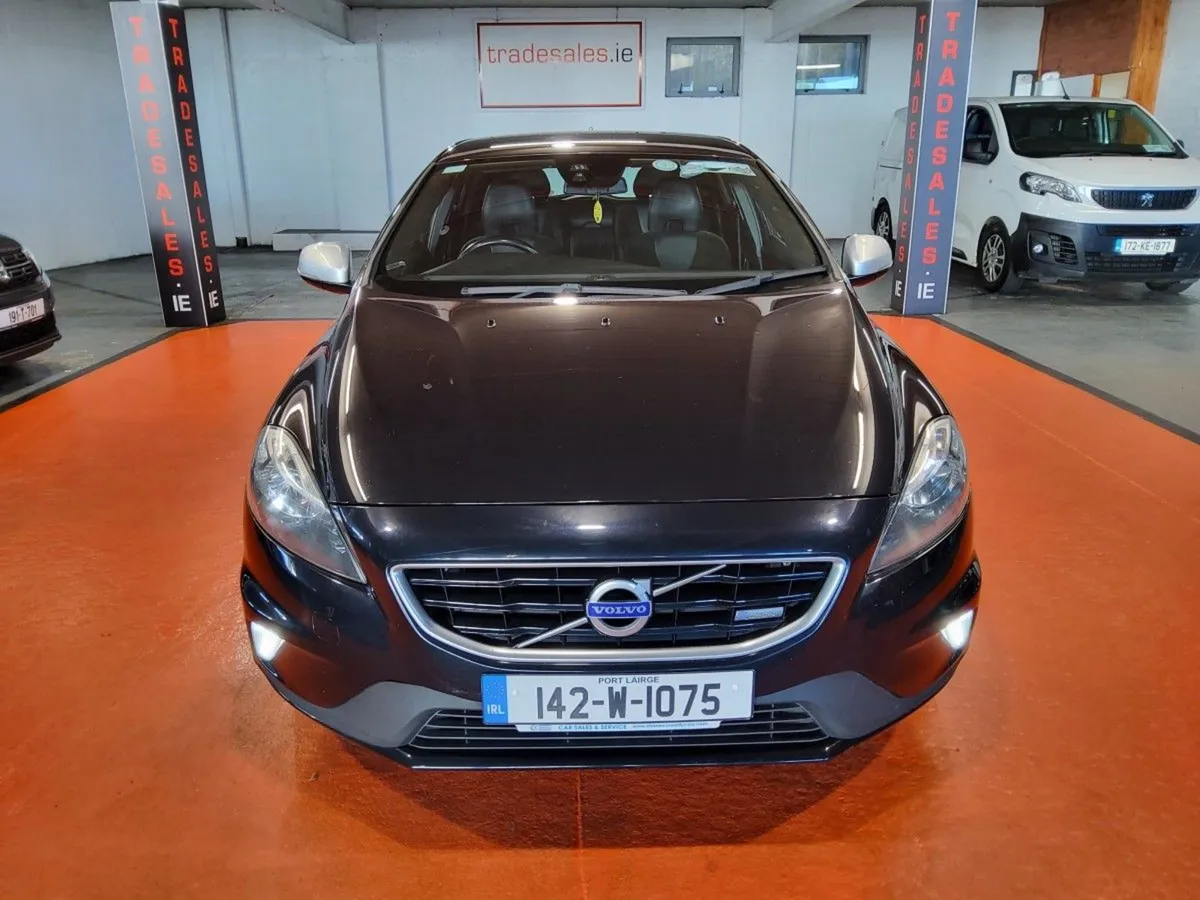 Volvo V40 2.0 D3 150PS R-design - Image 1