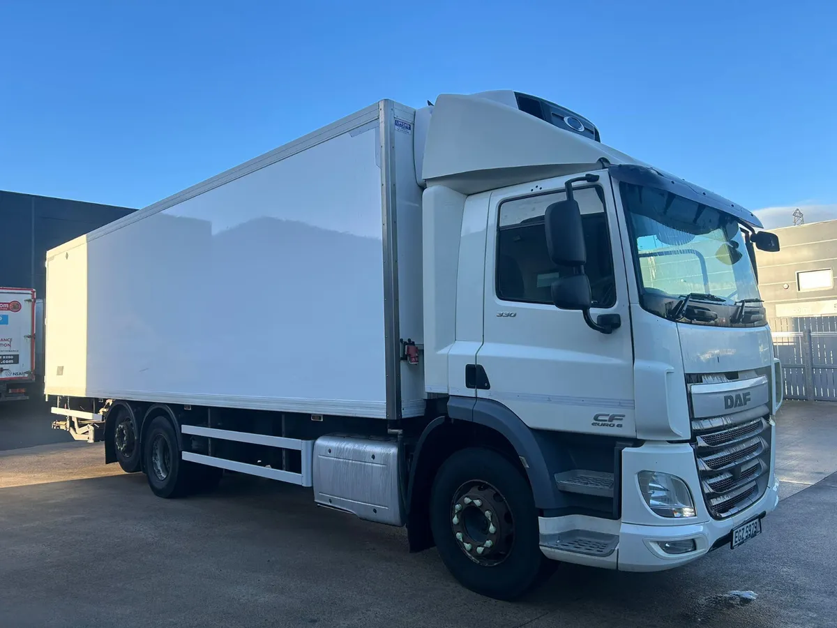 2017 DAF CF 330 6x2 Euro 6 - Image 1