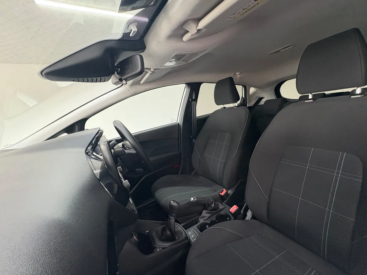 2020 Ford Fiesta Zetec 1.1 5dr - Image 3