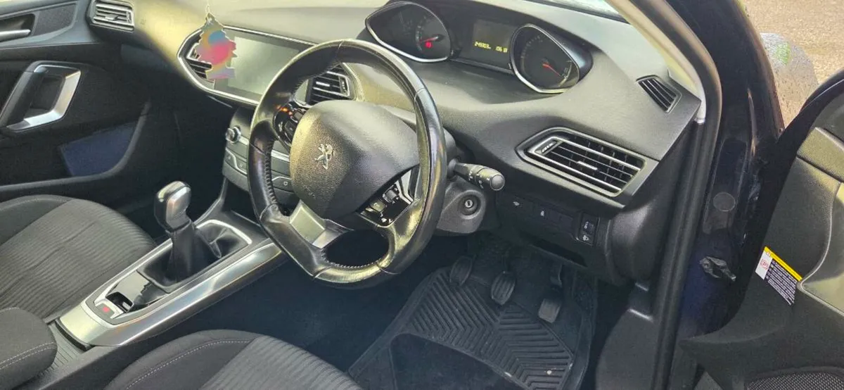 2014 Peugeot 308 1.6 Diesel - Image 3
