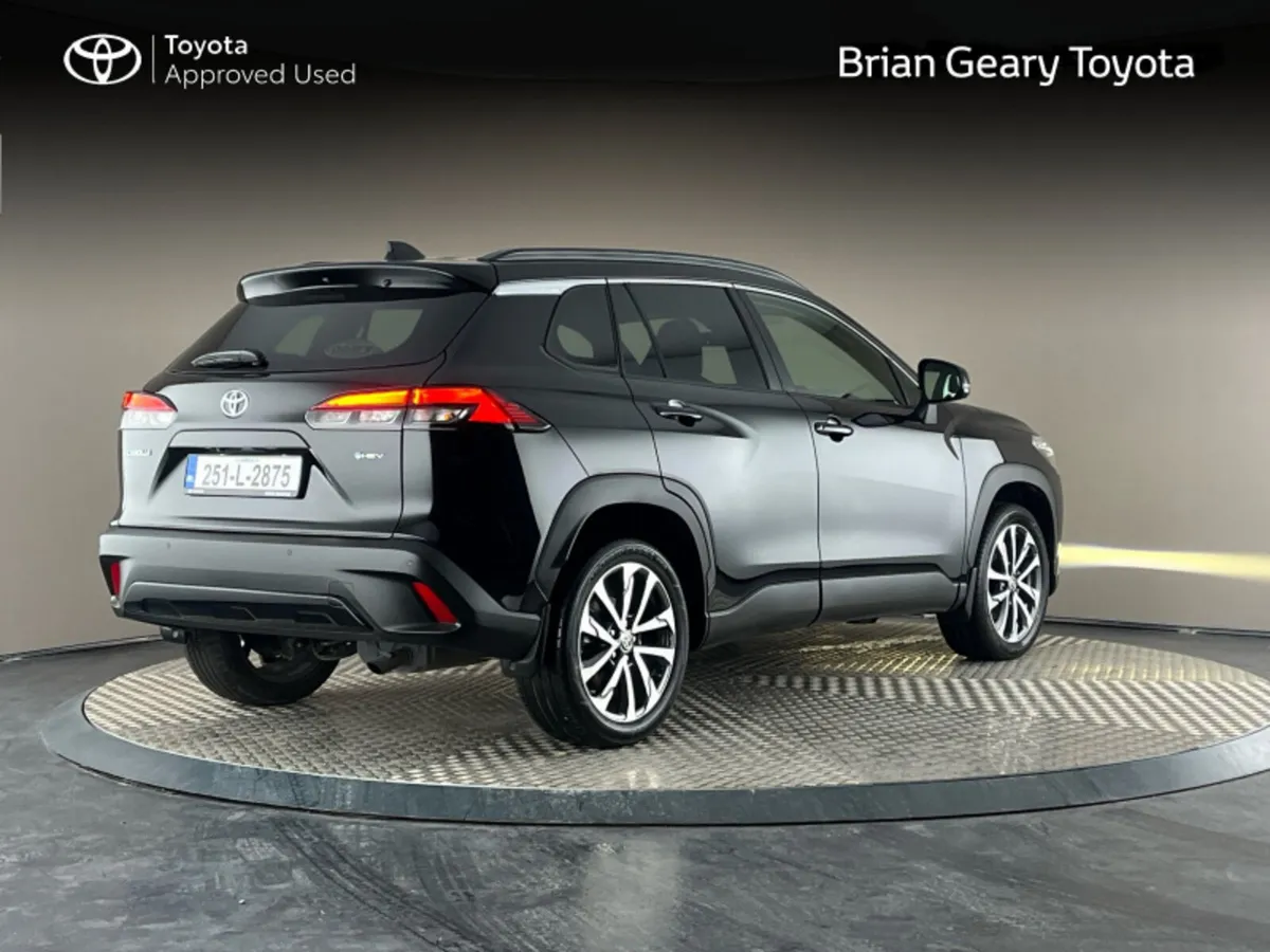 Toyota Corolla Cross HYBRID SPORT - Image 2