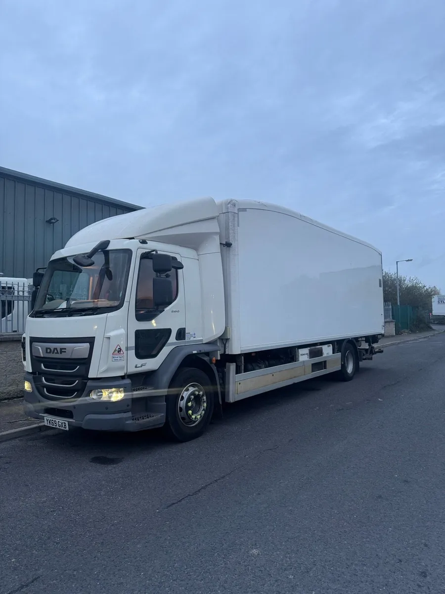 2019 daf lf260 fridge - Image 1