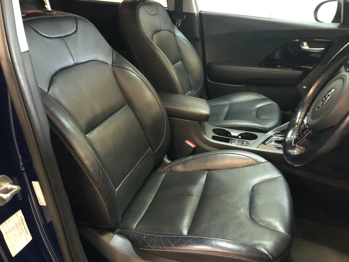 2016 (162) KIA NIRO 1.6 HYBRID TOP SPEC - Image 3