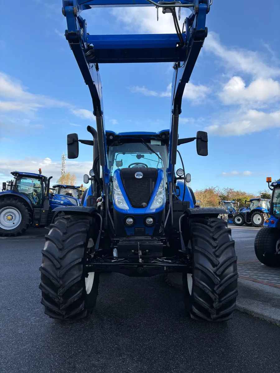 New Holland T7.210 Range Command c/w 750TL-1523hrs - Image 3