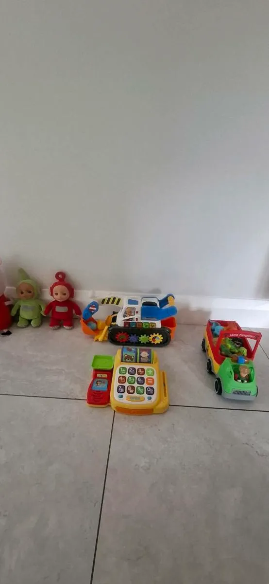 Toy Bundle For Sale - Image 3