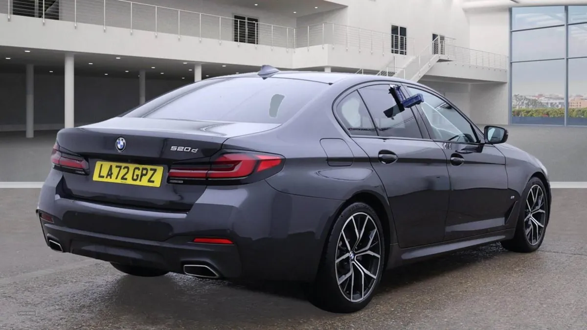 BMW 5 Series Diesel Saloon - Image 4