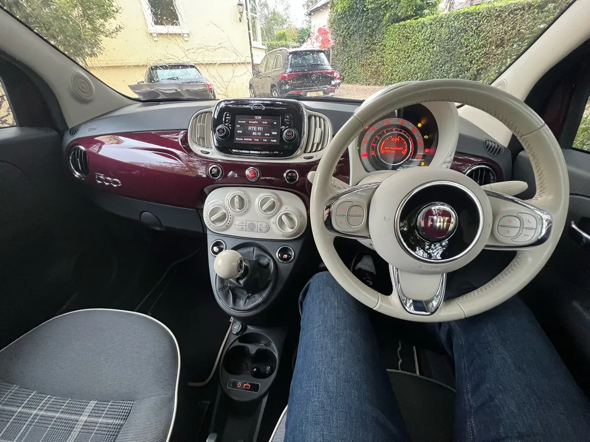Fiat 500 Panoramic roof low mileage - Image 3