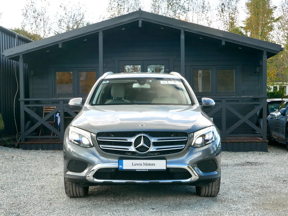2017 Mercedes-Benz GLC 220d 4 Matic - Image 2