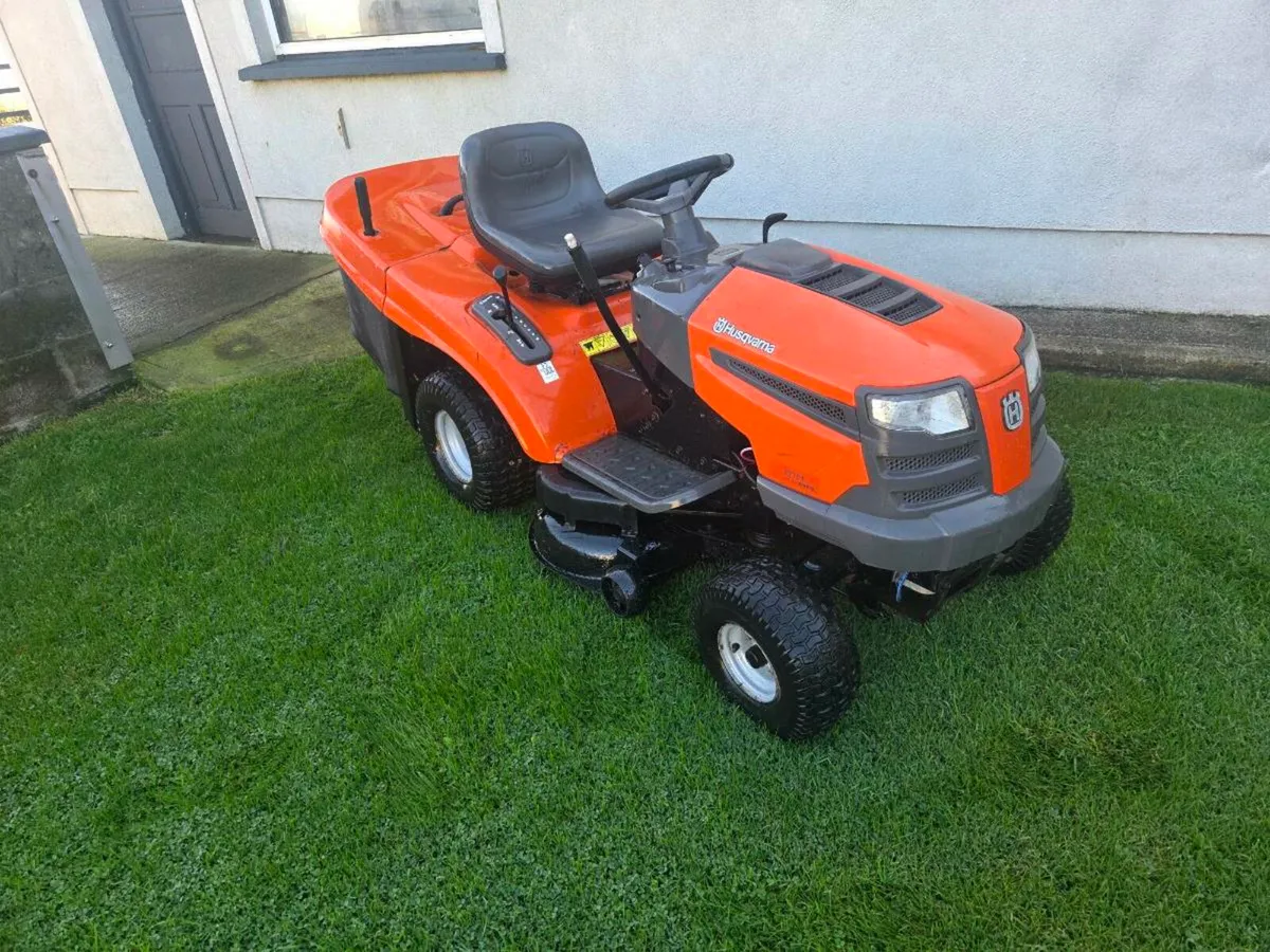 Husquvana lawnmower for sale - Image 1