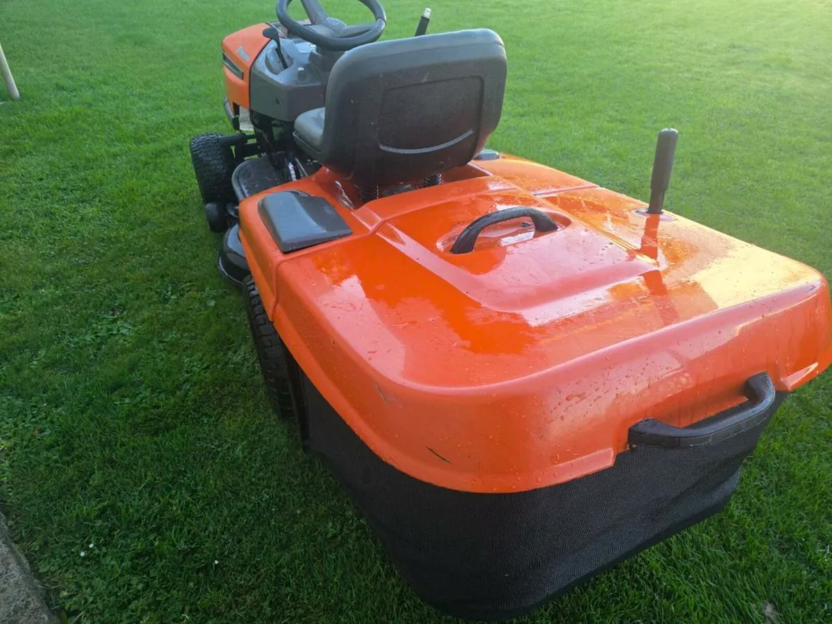 Husquvana lawnmower for sale - Image 3