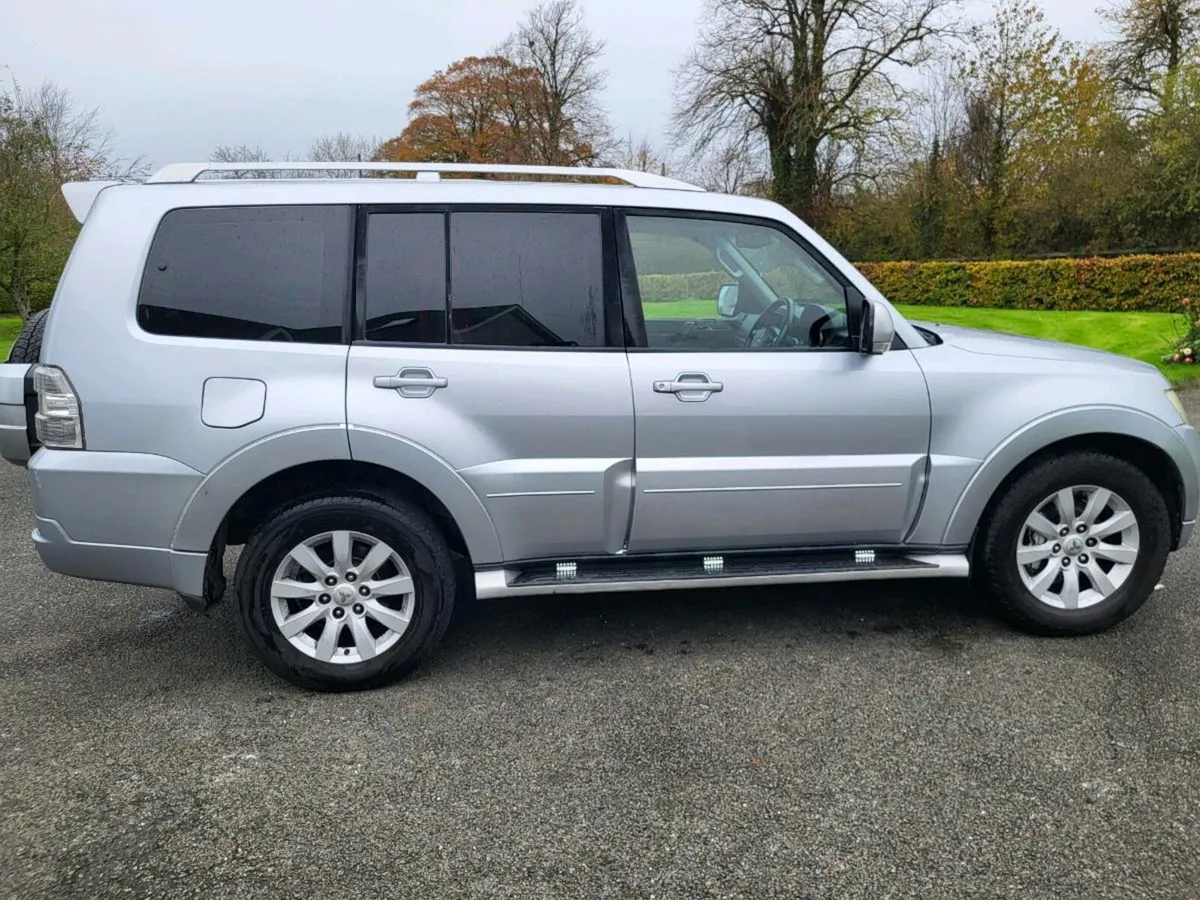 Mitsubishi Shogun 3.2 2010 - Image 1