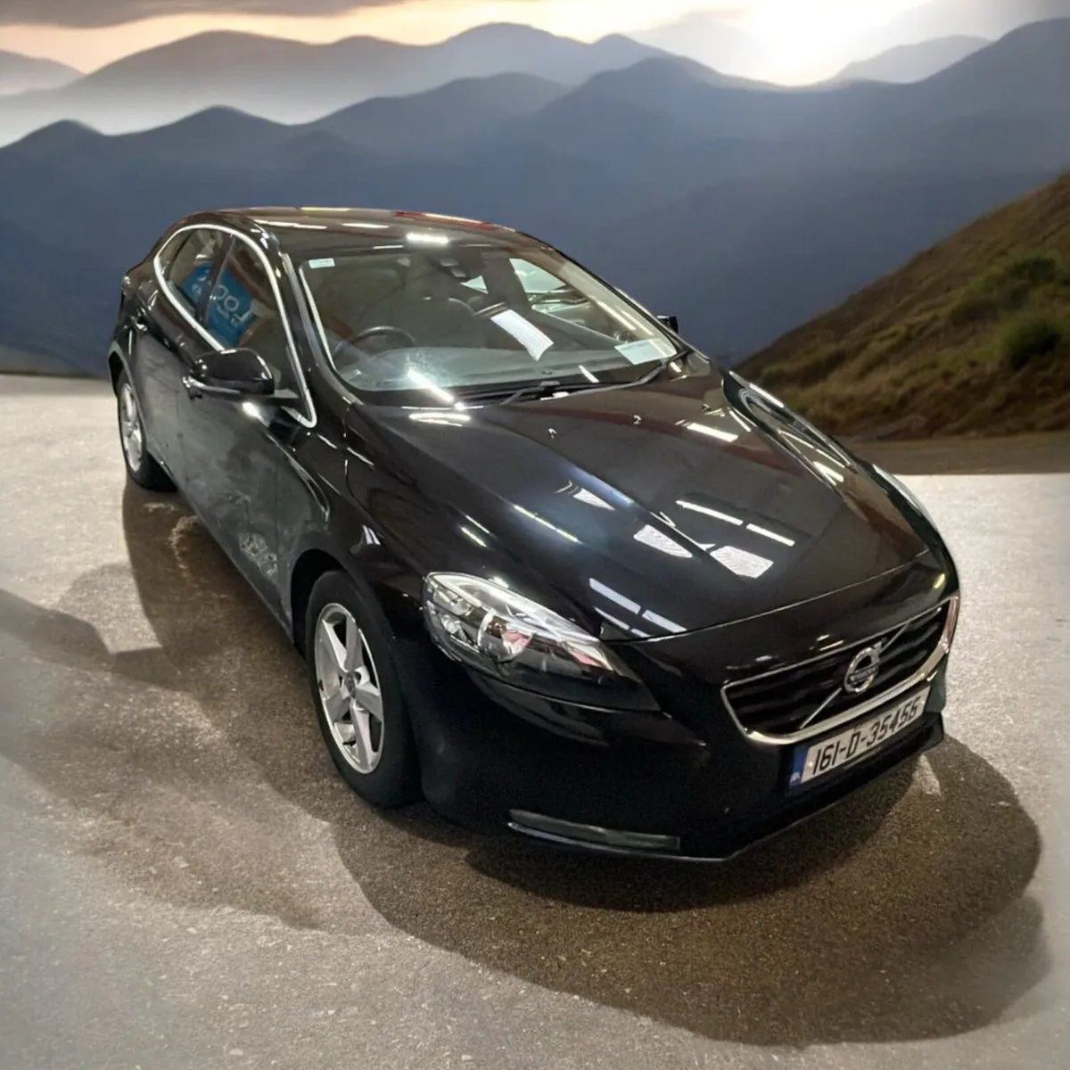 2016 Volvo V40  D2 (120hp) SE+Leather 2.0 D - Image 3