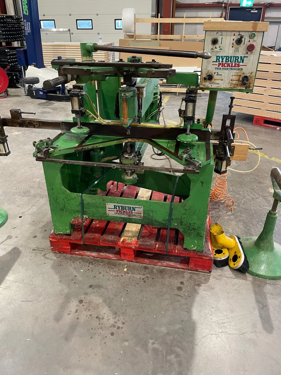 Pickles stair trencher - Image 4