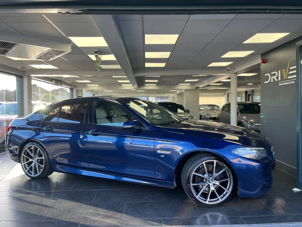 BMW 5-Series 2016 520d M-Sport - Image 1