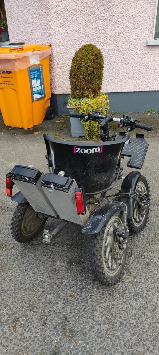 Zoom MOBILITY E-Chair - Image 1