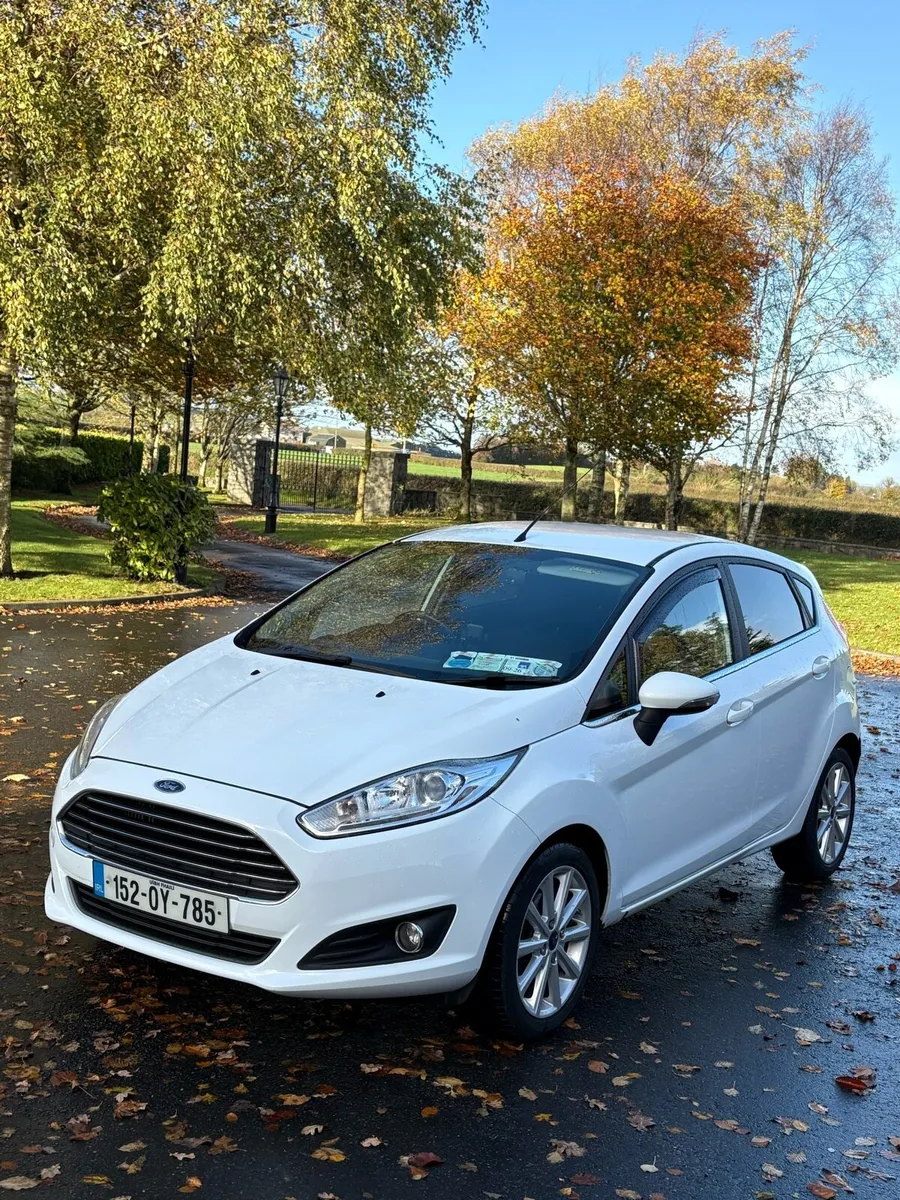 2015 Ford Fiesta Titanium - Image 4