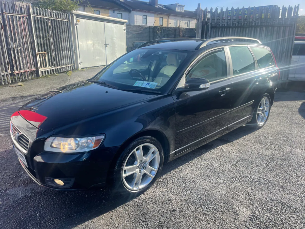 Volvo V50 2008 estate tax and nct €1950 - Image 4