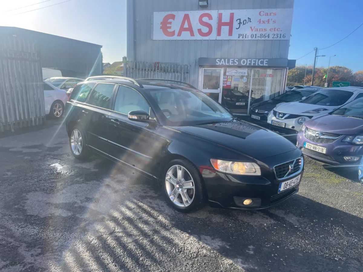 Volvo V50 2008 estate tax and nct €1950 - Image 1