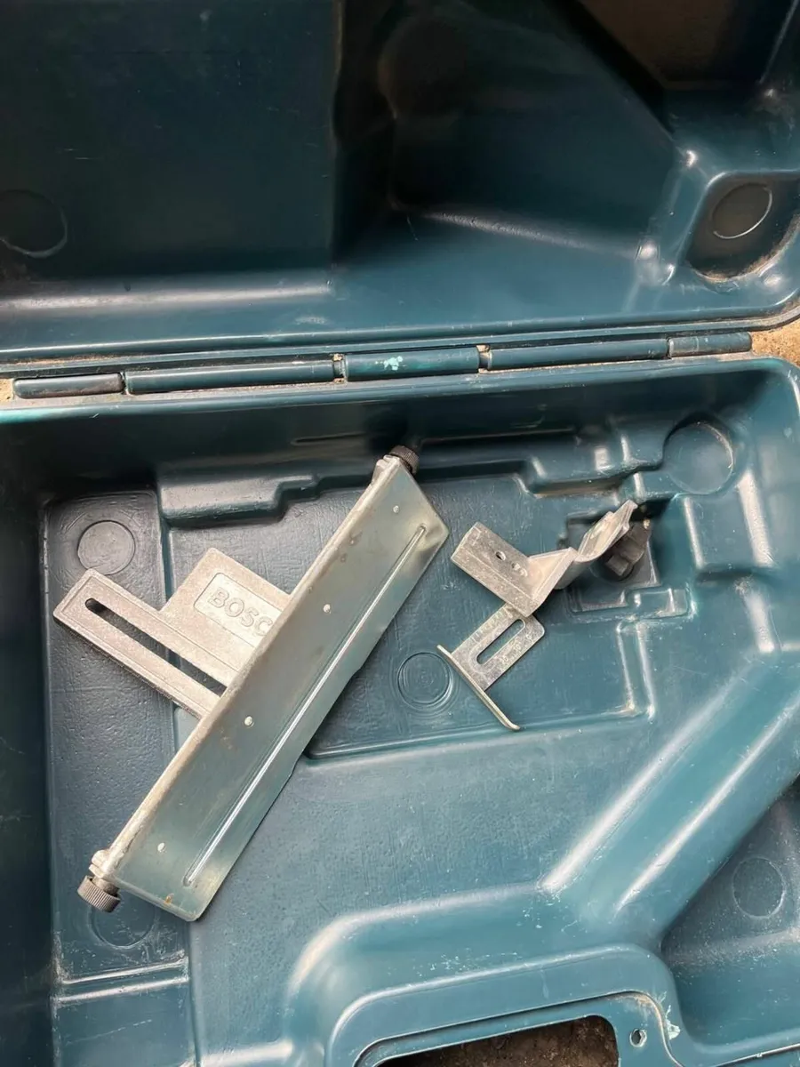 Planer BOSCH 110v - Image 3