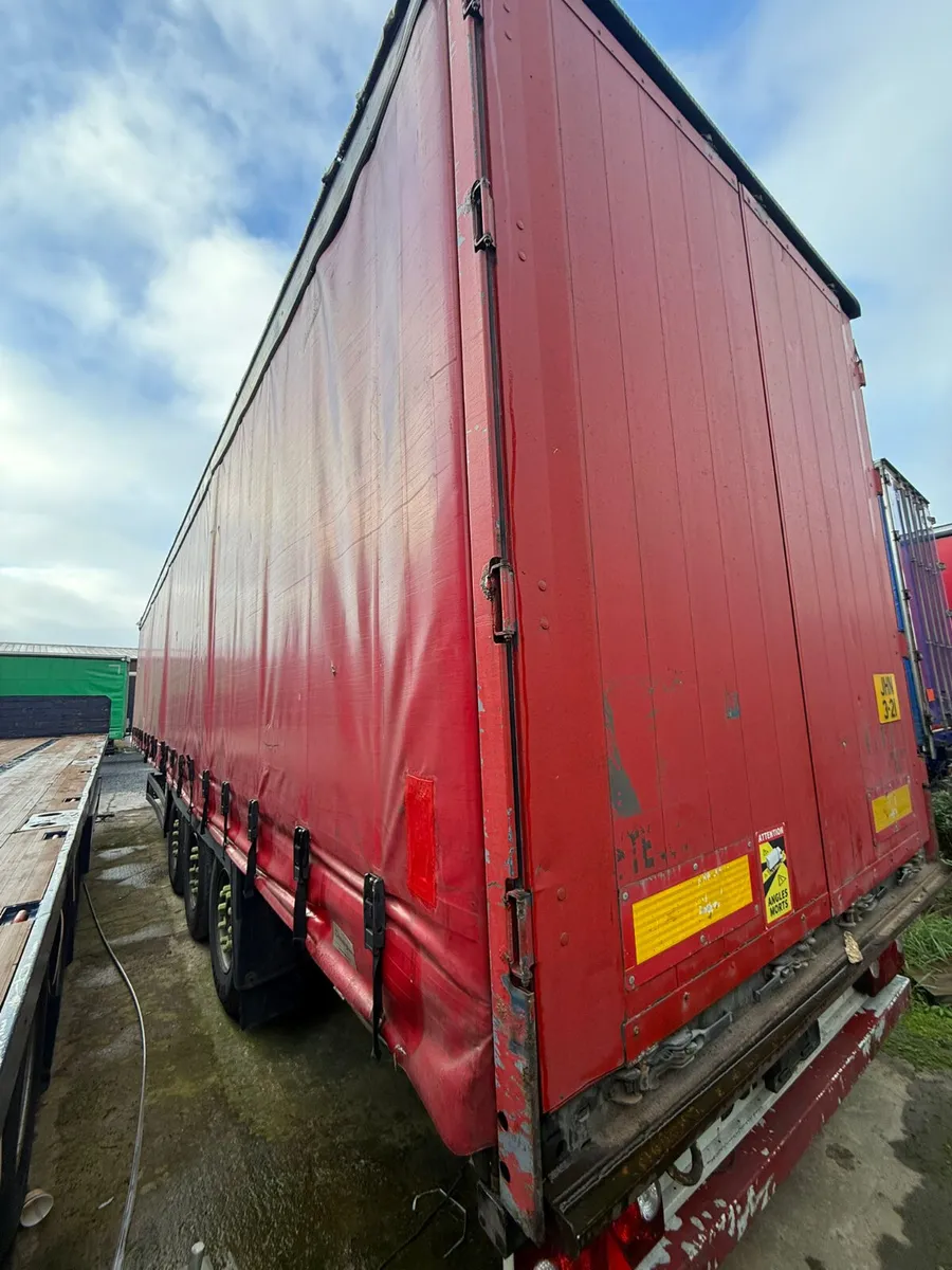 2009 Schmitz Euroliner Curtainside trailer - Image 4