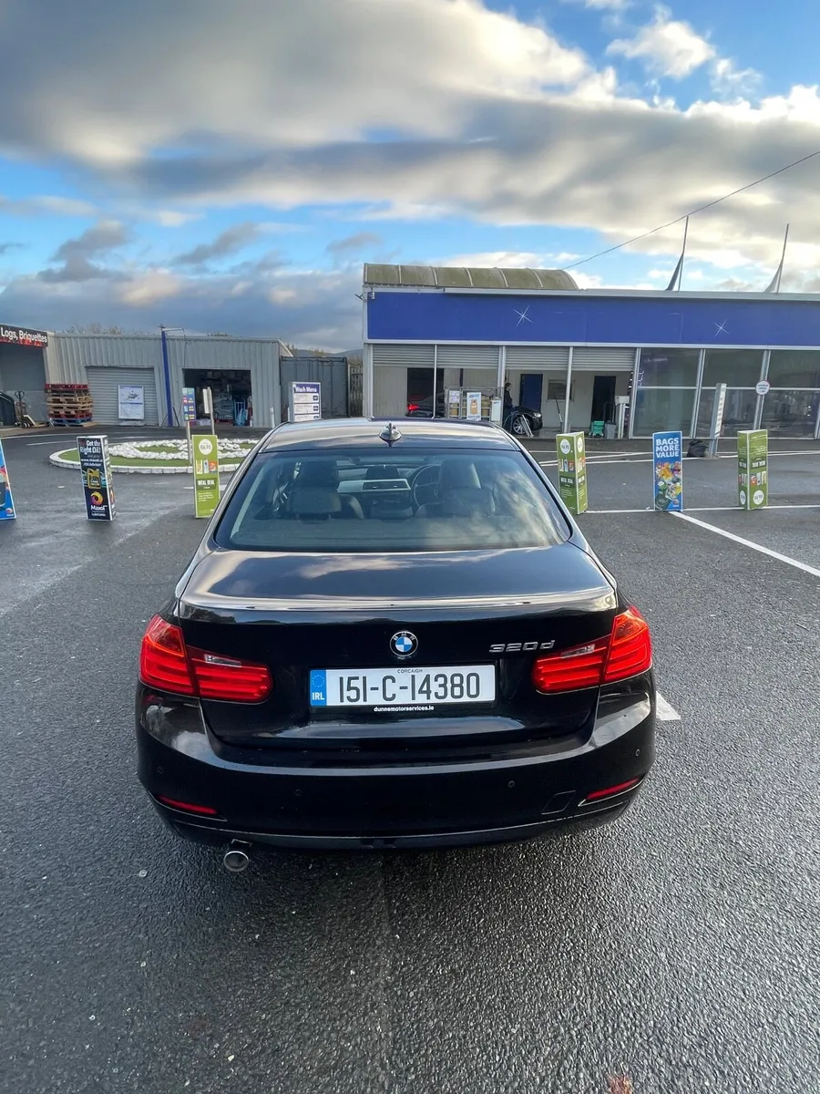 BMW 3-Series 2015 - Image 4