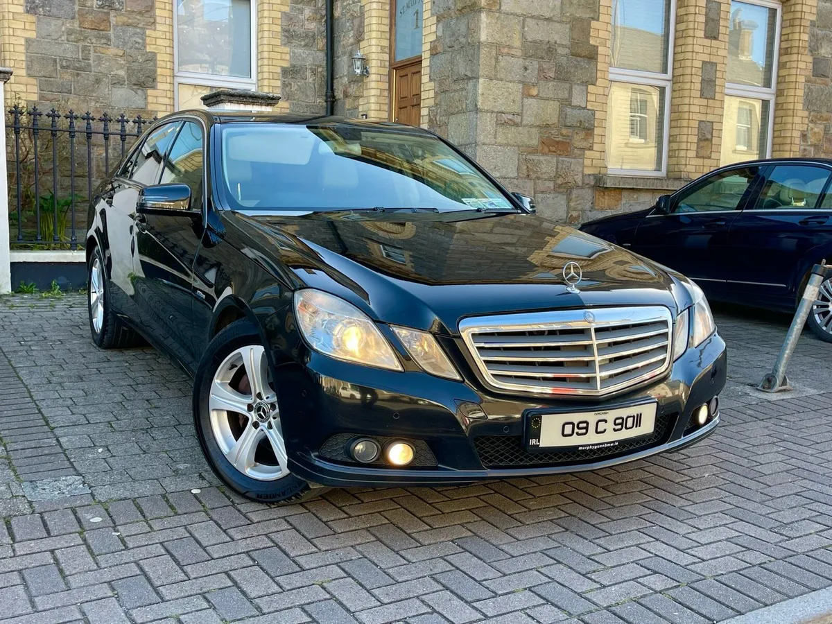 MERCEDES BENZ E250 NEW NST !! - Image 3