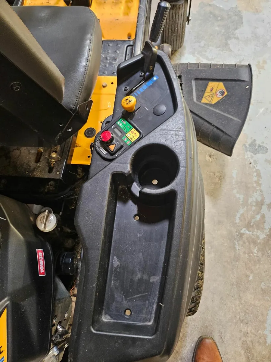 0 Turn Ride on Lawn Mower - Image 4