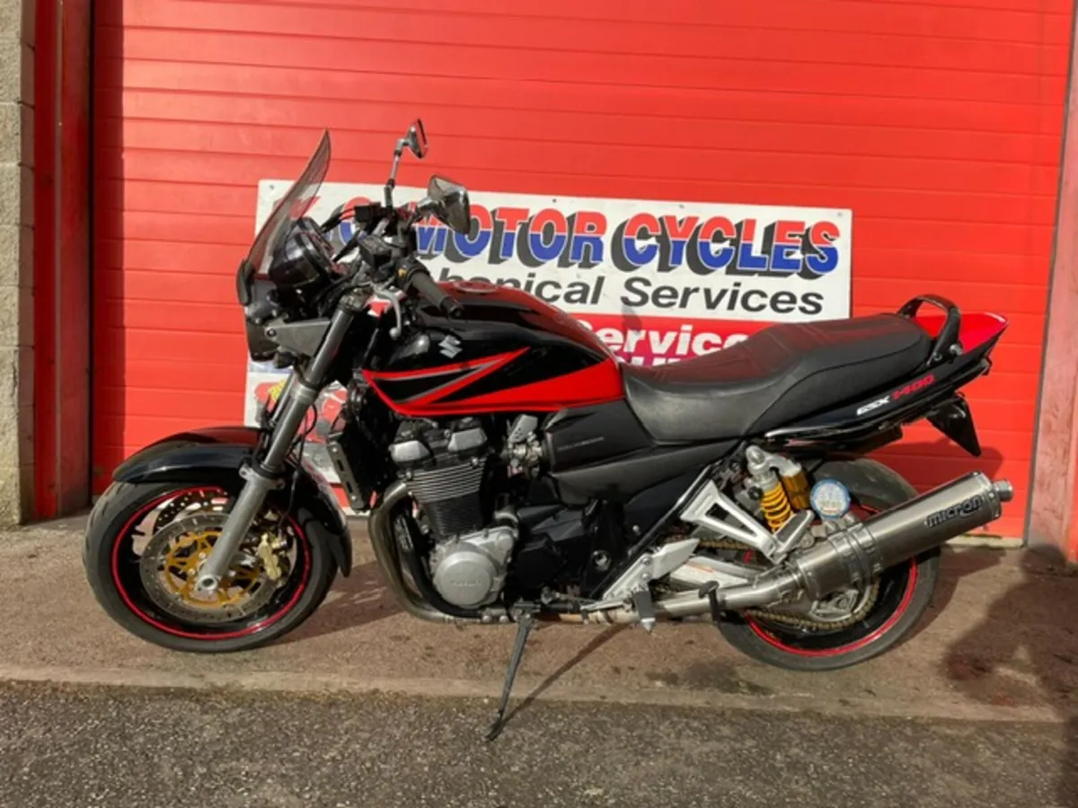 Suzuki GSX 1400 - Image 3