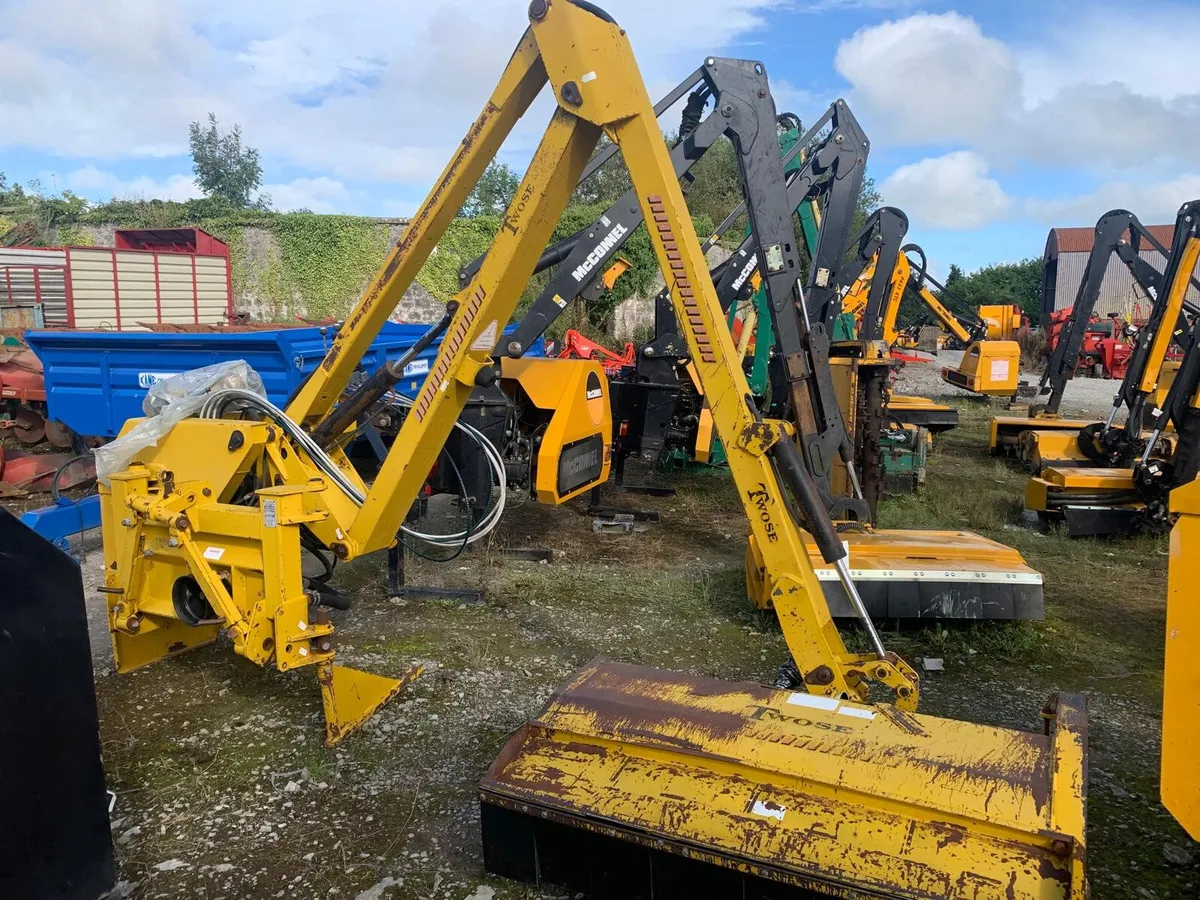 TWOSE 520 FLAIL HEDGER - Image 1