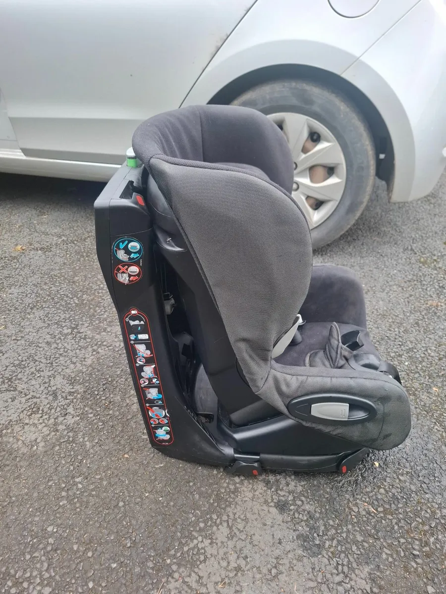 MAXI COSI CAR SEAT - Image 2
