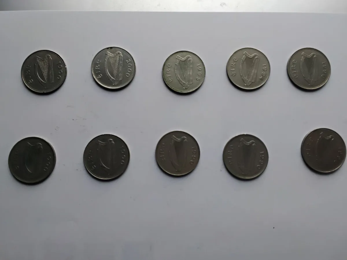 Old Irish 1 punt coins - Image 2