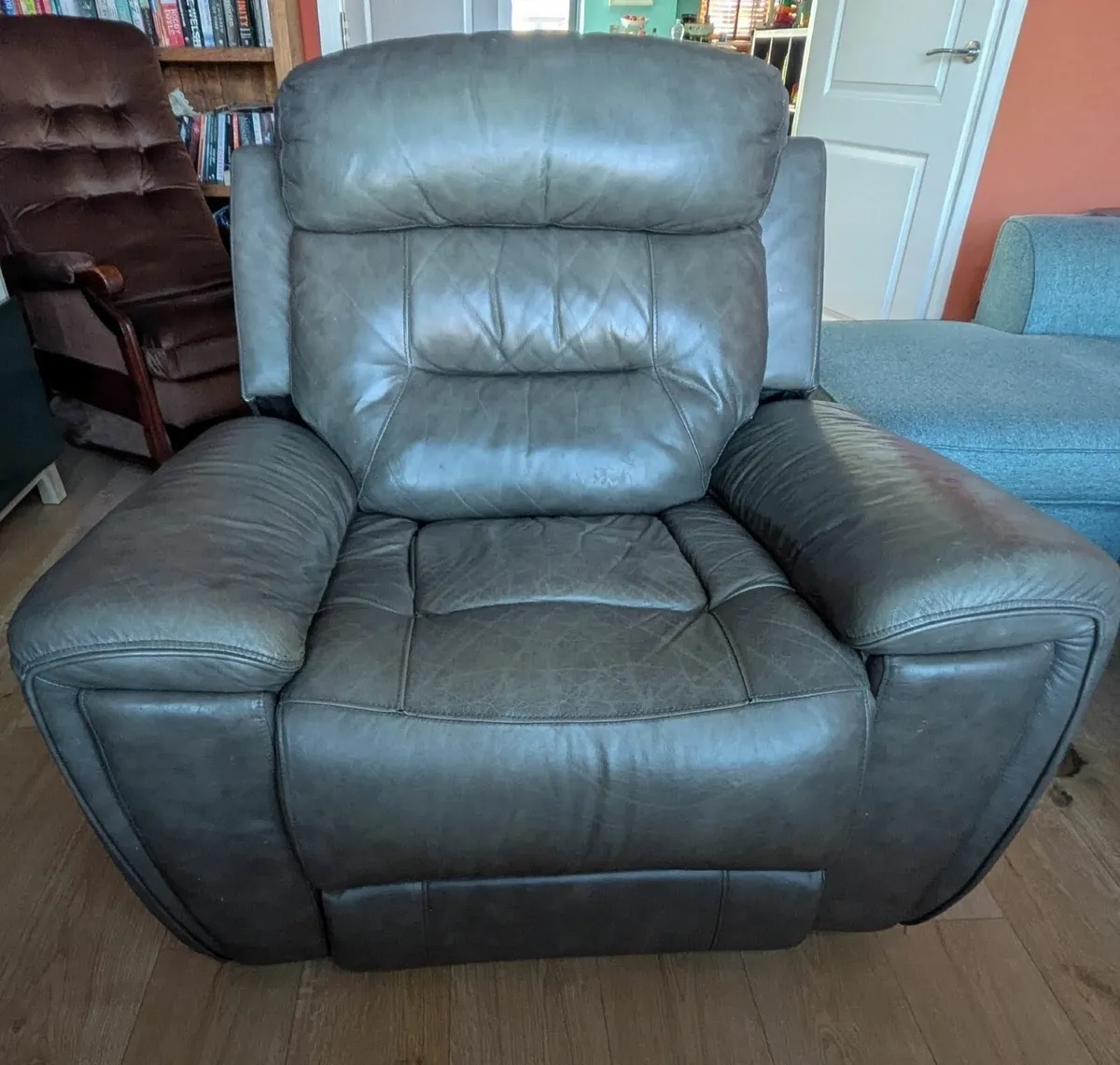 Recliner Armchair - Image 1