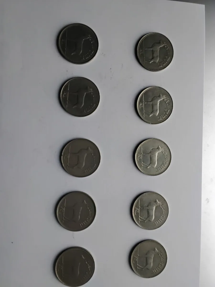 Old Irish 1 punt coins - Image 4