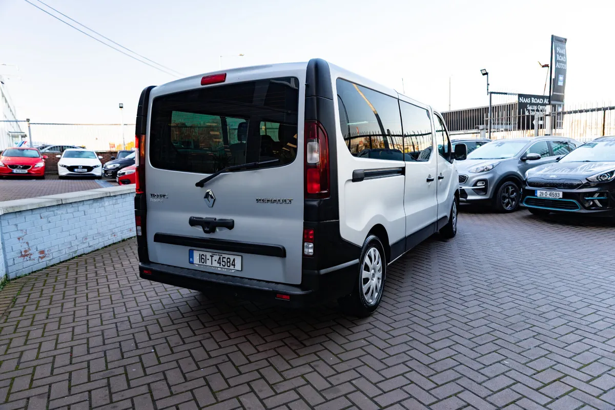 Renault Trafic 2016 - Image 3