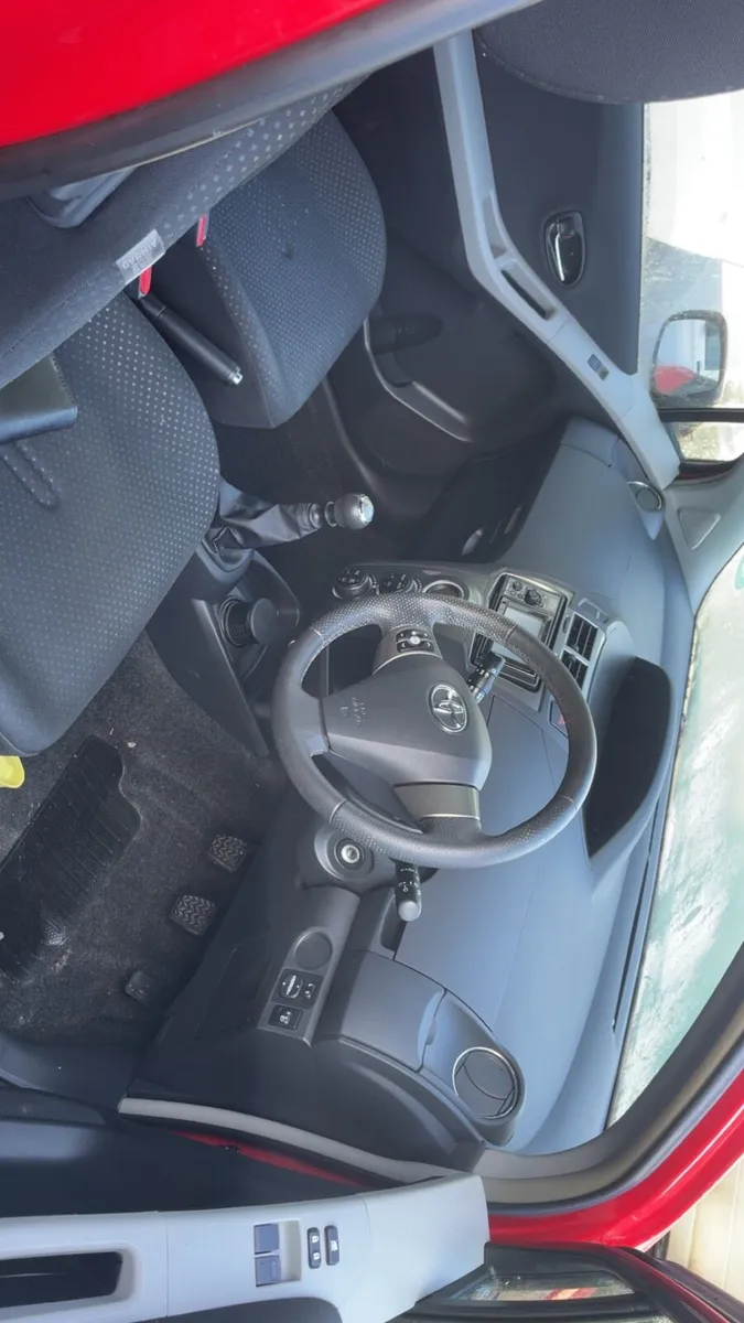 Toyota Yaris t-spirit parts or repair 2011 - Image 2