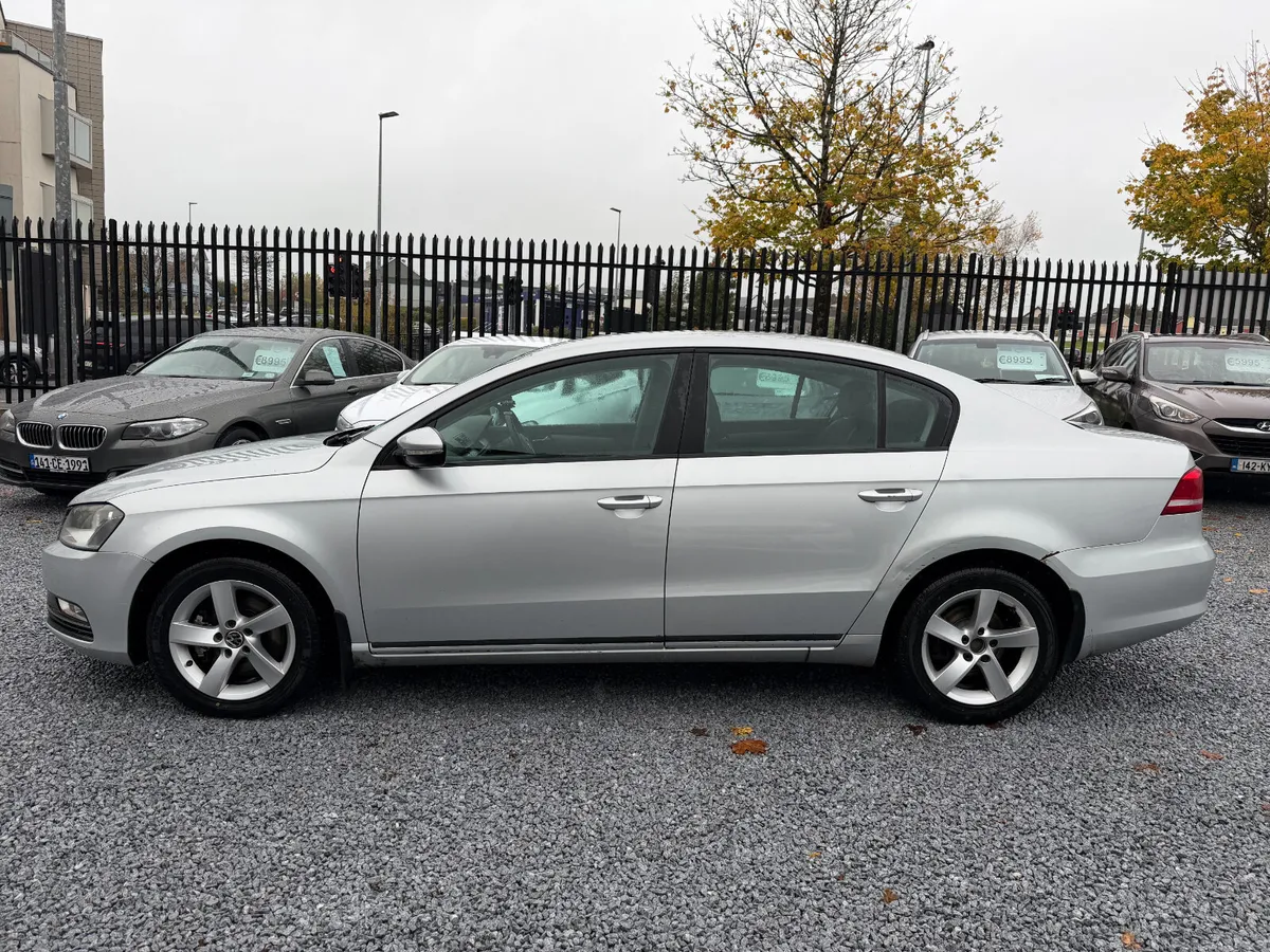 2011 Volkswagen Passat 1.6 TDI Trendline BMT - Image 4