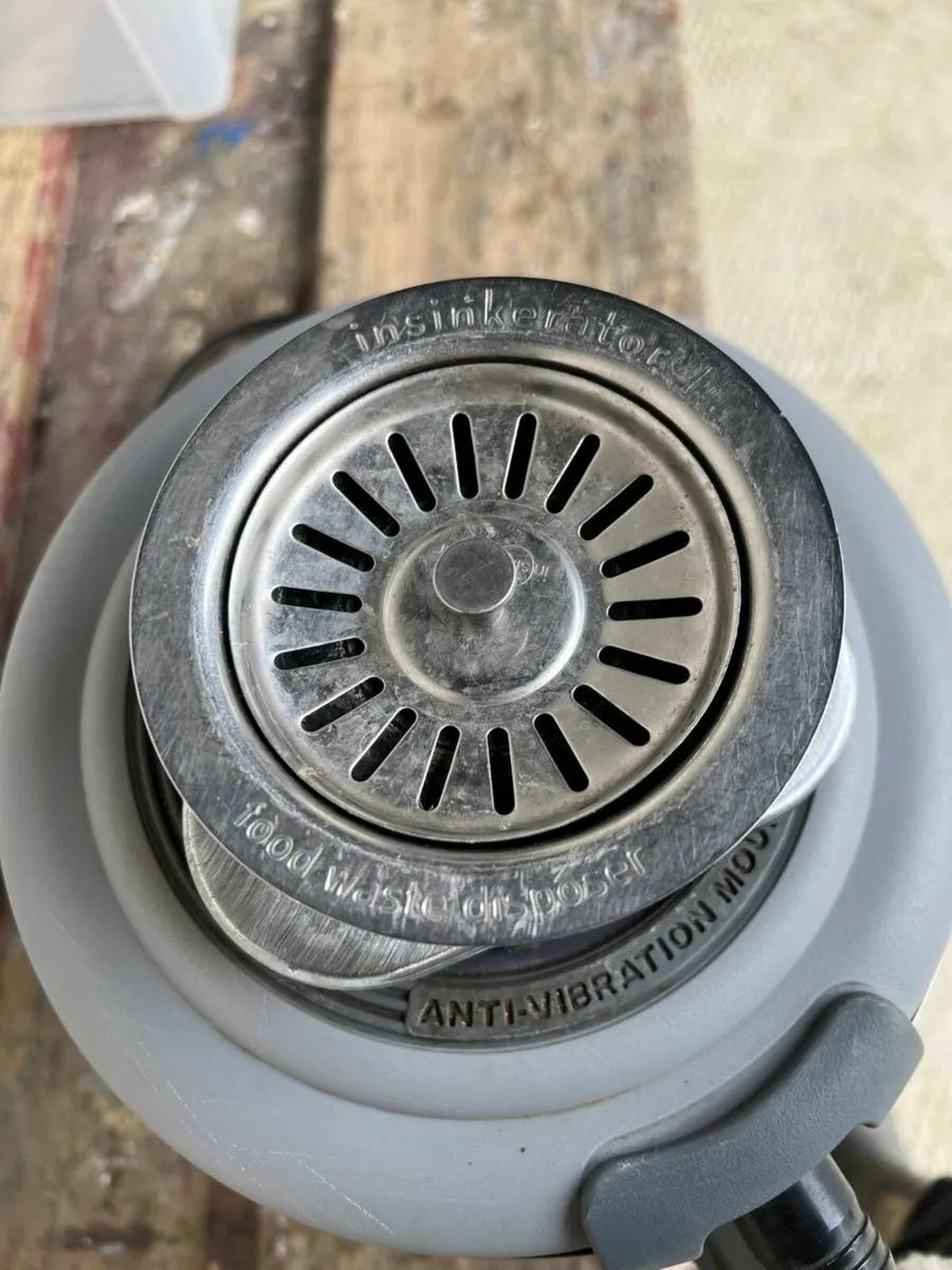 InSinkerator Evo 200 Premium Food Waste Disposal - Image 2