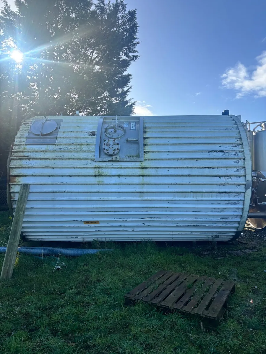 Stainless steel Tank - Image 1