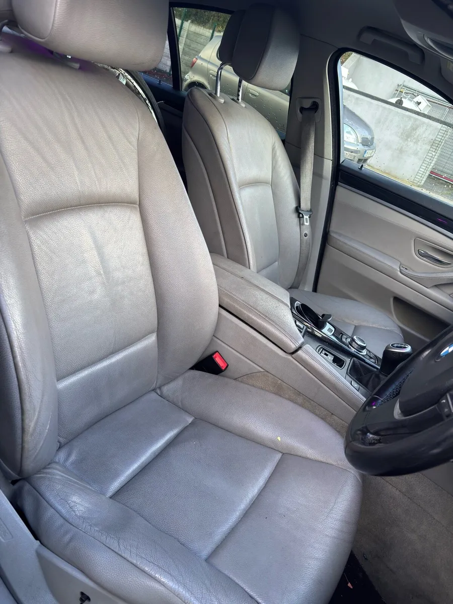 BMW 520 F10 2011 For parts or repair - Image 3