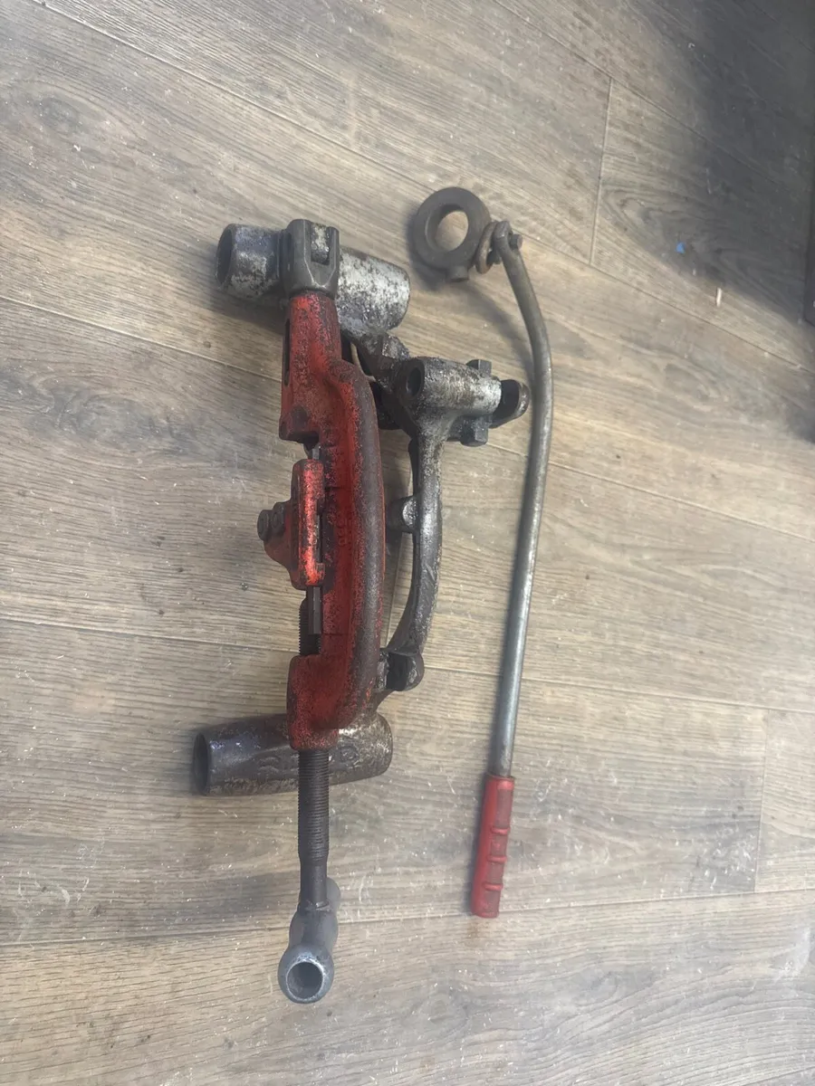 Ridgid 300 carriage/cutter/arm
