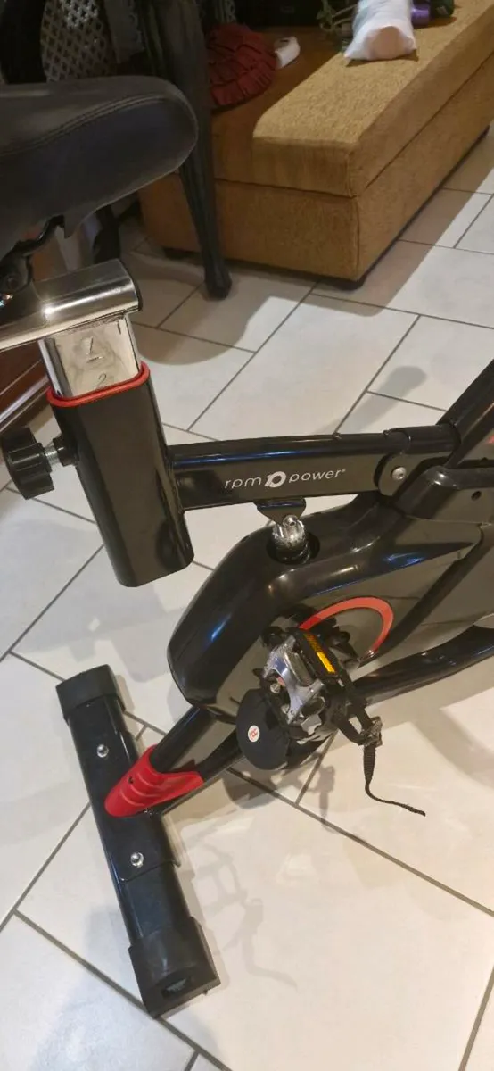 Exercise spin bike - Image 3