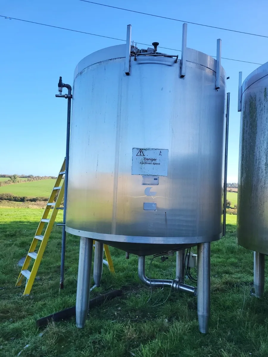Stainless steel Tank - Image 1
