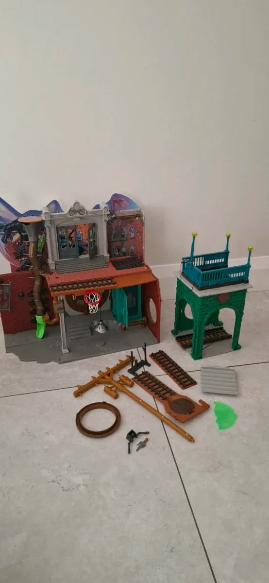 Ninja Thurtle House - Image 2