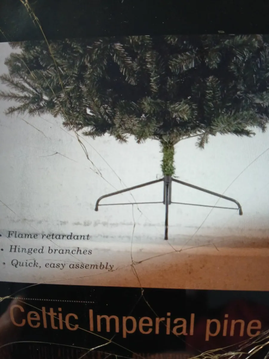 10' Christmas Tree - Image 4